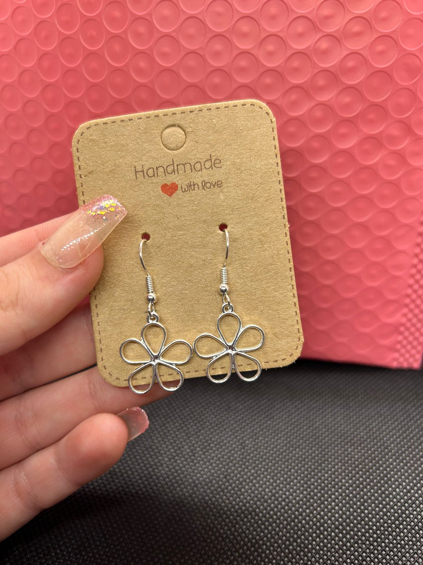 Silver Flower Earrings 🤍