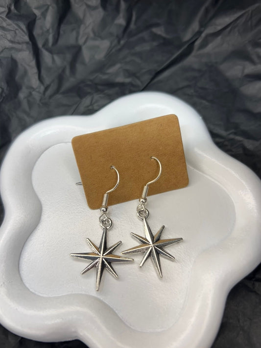 Silver Star Earrings 🤍