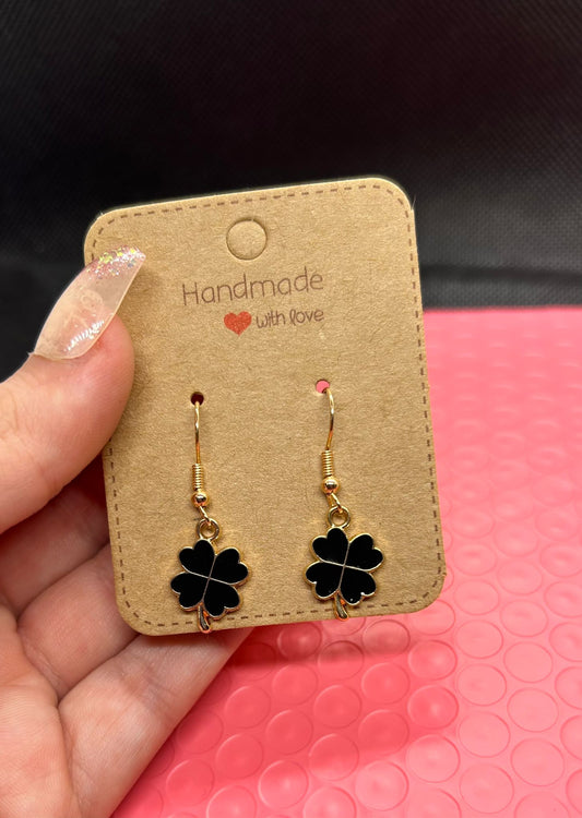 Black Clover Earrings (Golden)