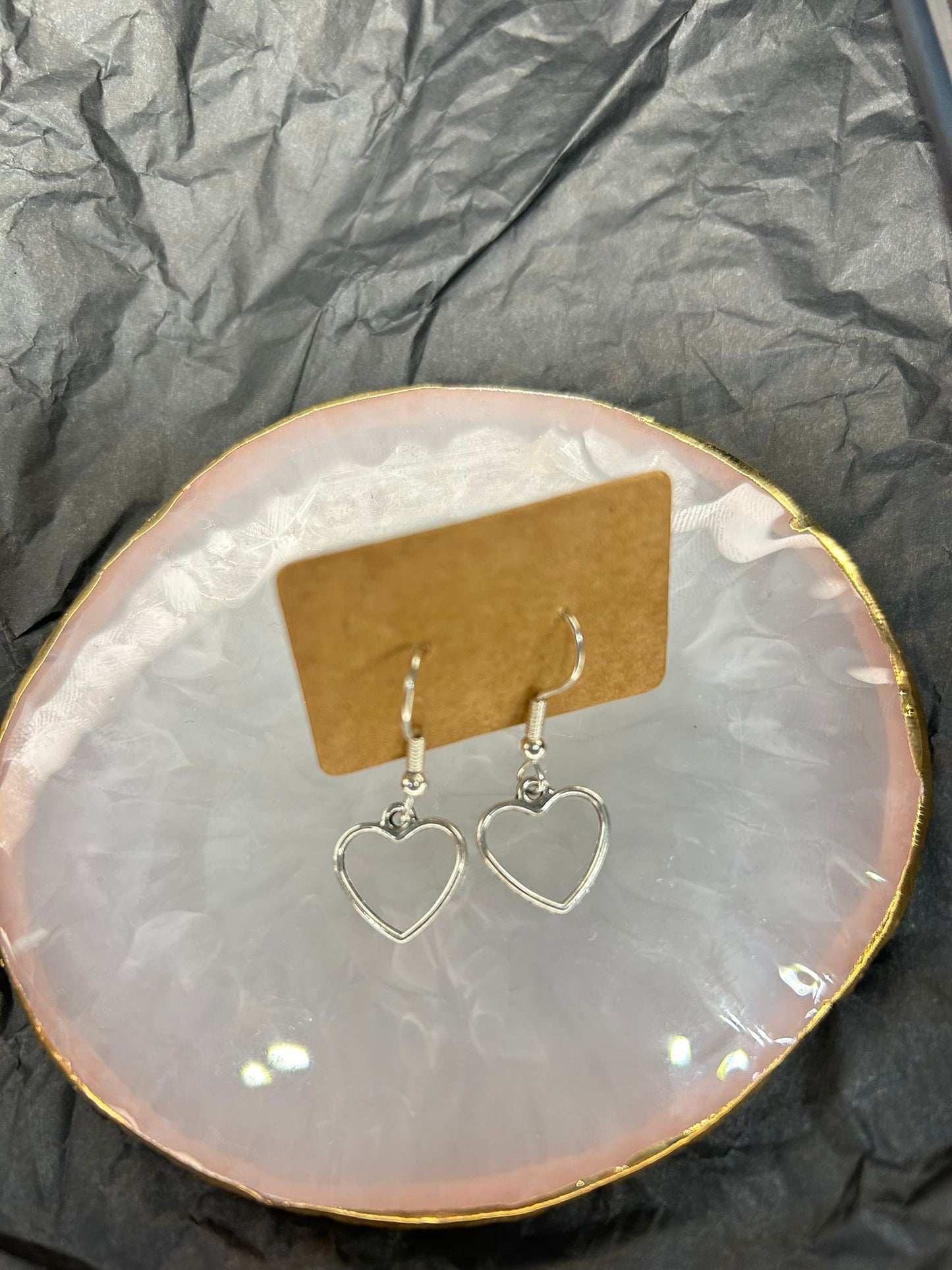 Silver Love Heart Earrings 🤍