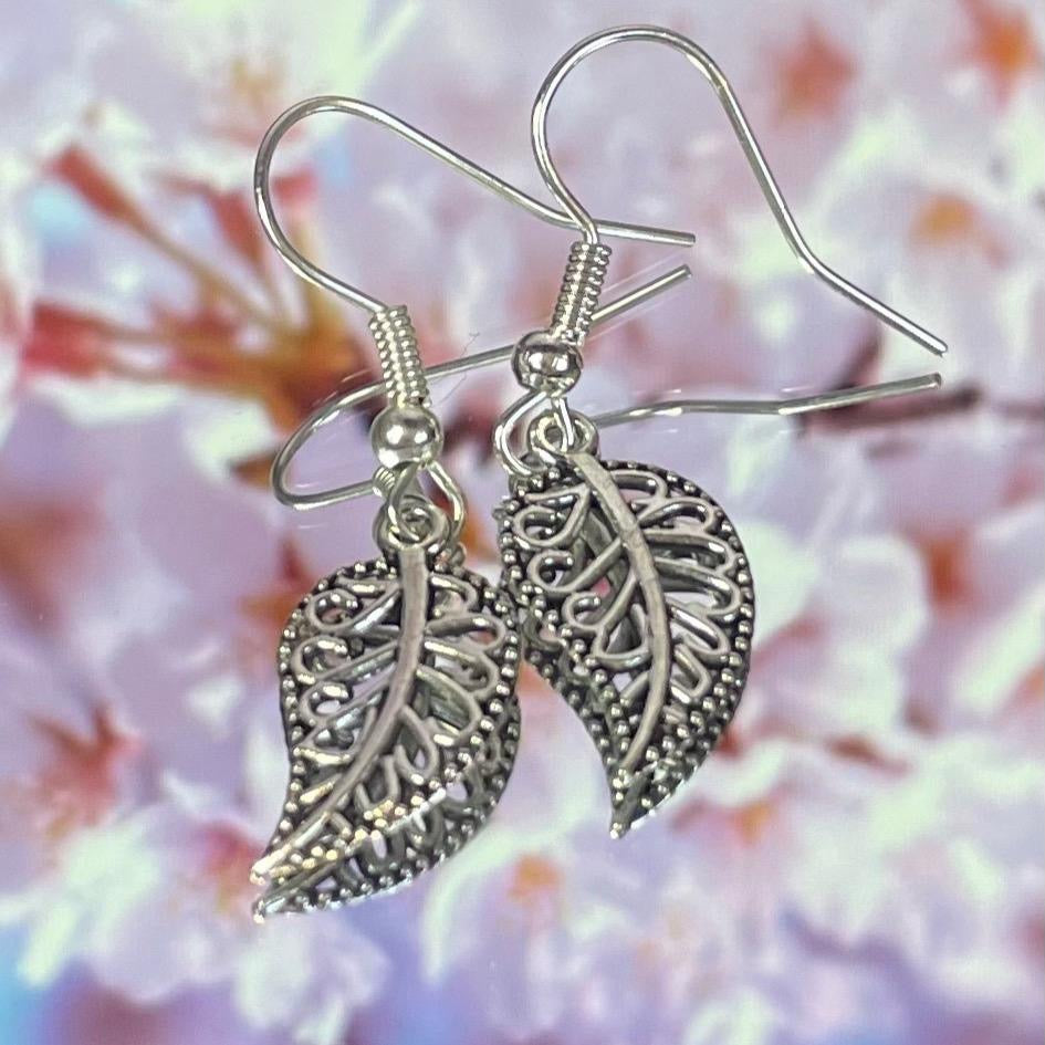 Silver Leaf Earrings 🤍