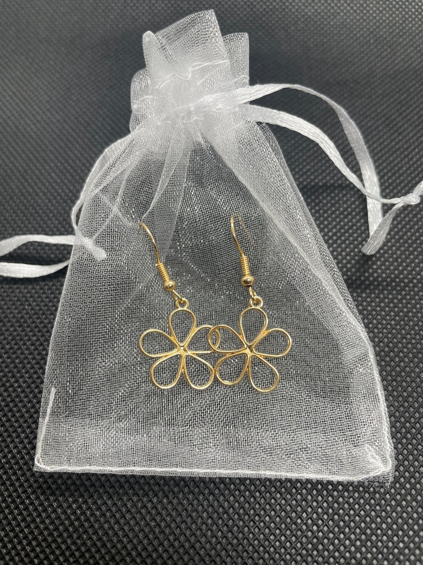 Golden Flower Earrings 🤍
