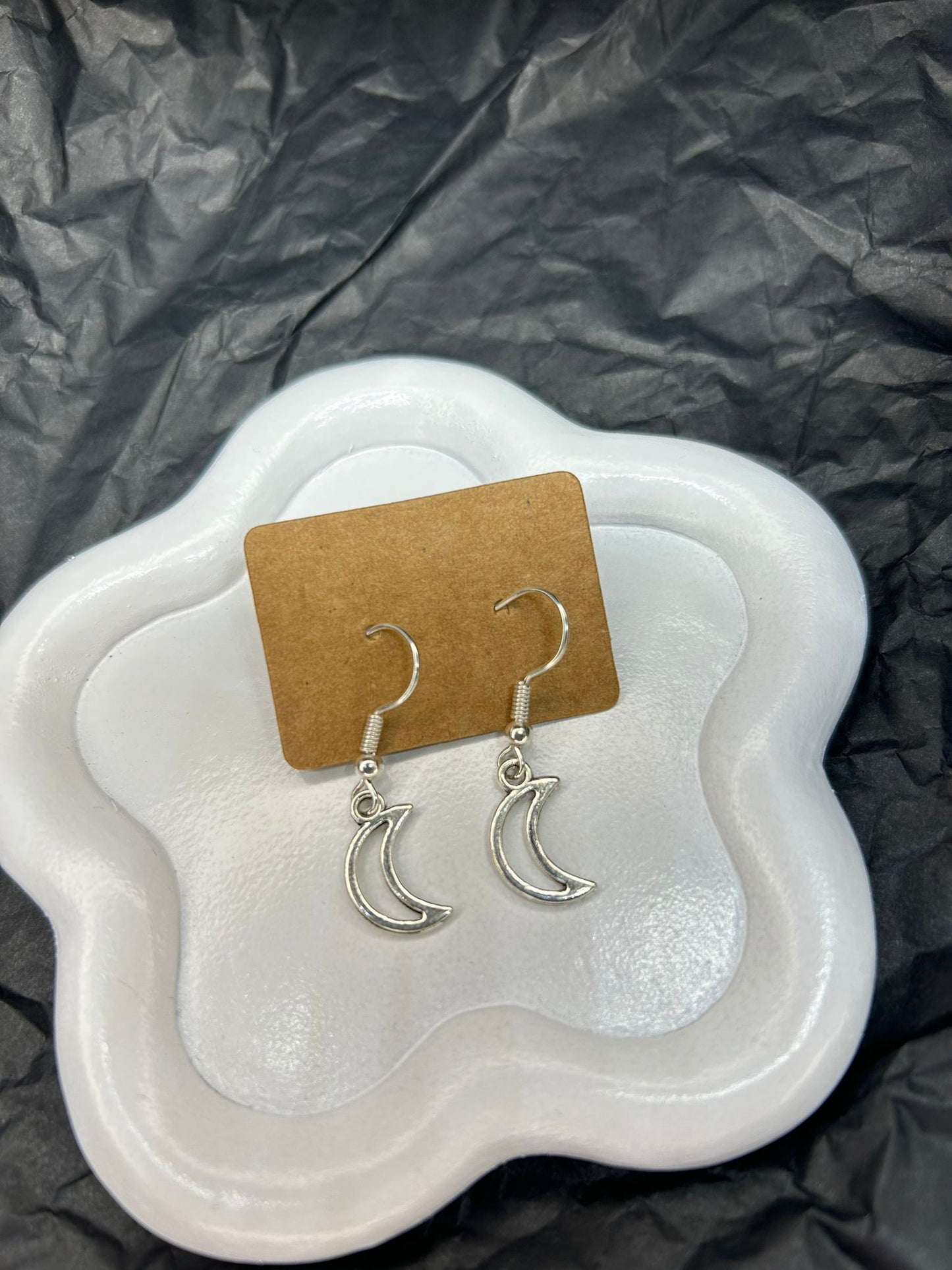 Silver Moon Earrings 🩶