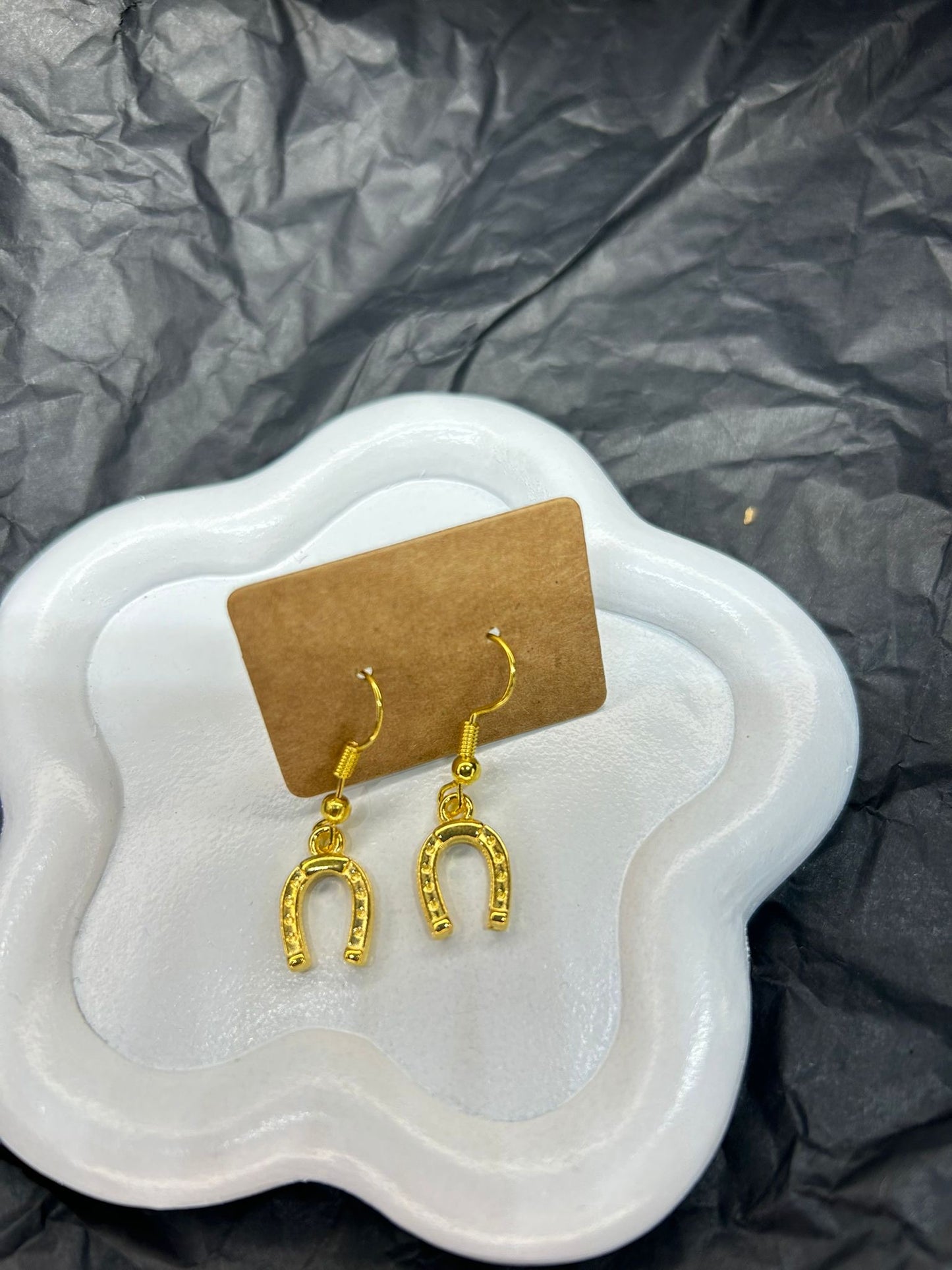 Golden Horse Shoe Earrings 🤍