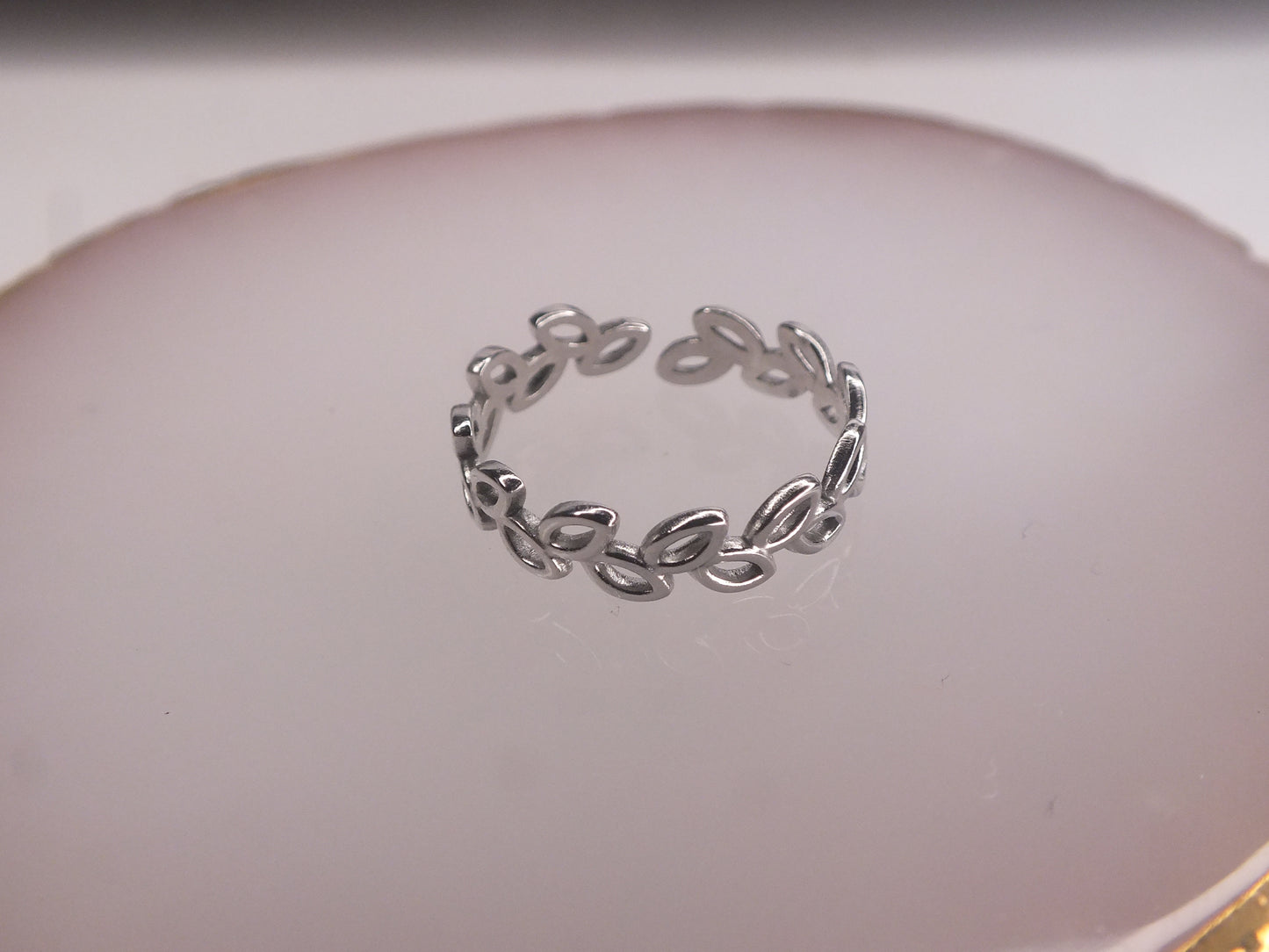 Silver Leaf Ring
