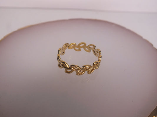 Golden Leaf Ring
